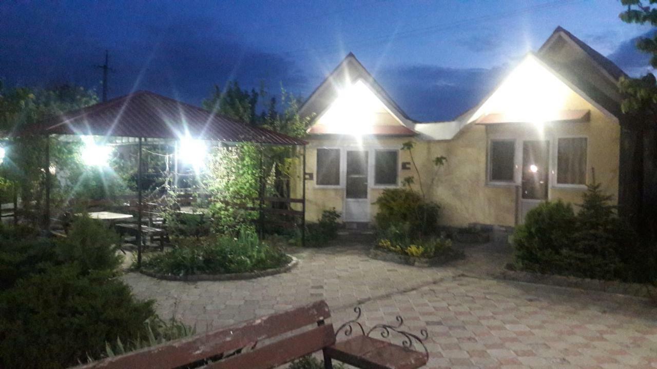 Beregynya Motel Yuzhnoukrainsk Eksteriør bilde