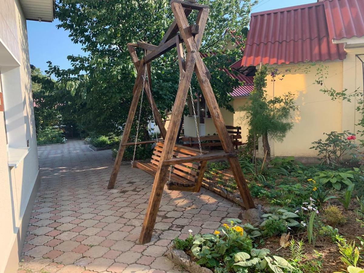 Beregynya Motel Yuzhnoukrainsk Eksteriør bilde