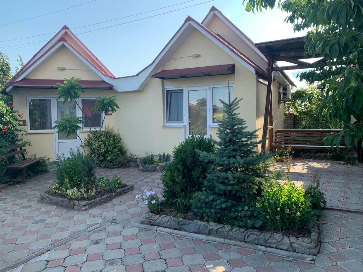 Beregynya Motel Yuzhnoukrainsk Eksteriør bilde