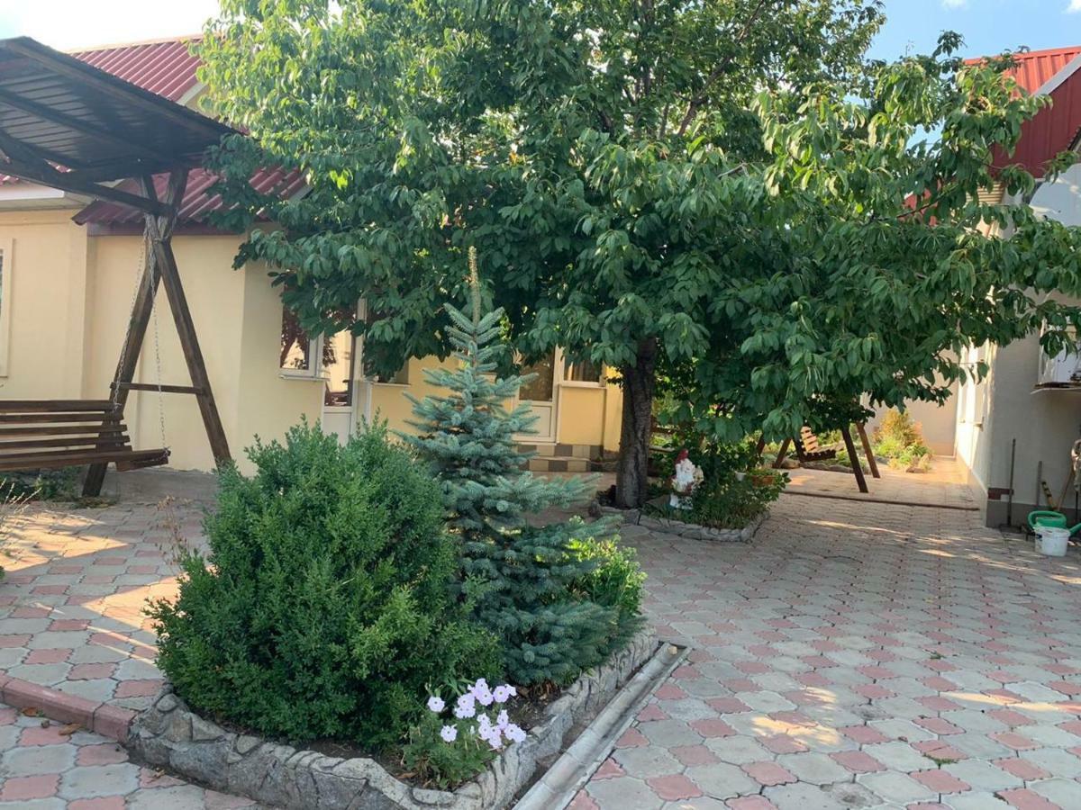 Beregynya Motel Yuzhnoukrainsk Eksteriør bilde
